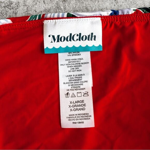 ModCloth Floral Red and White Bikini Size Large - Picture 9 of 10